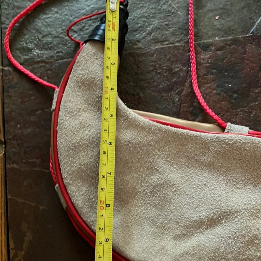 Red‎ and Tan Water Flask with Rope